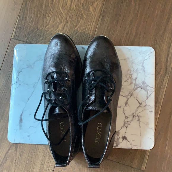 Flats - Picture 5 of 6